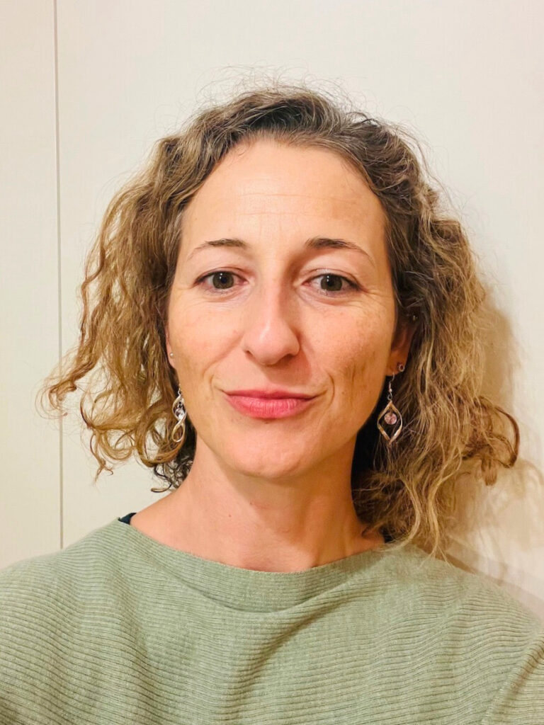 Porträt von Physiotherapeutin Andrea Schwar